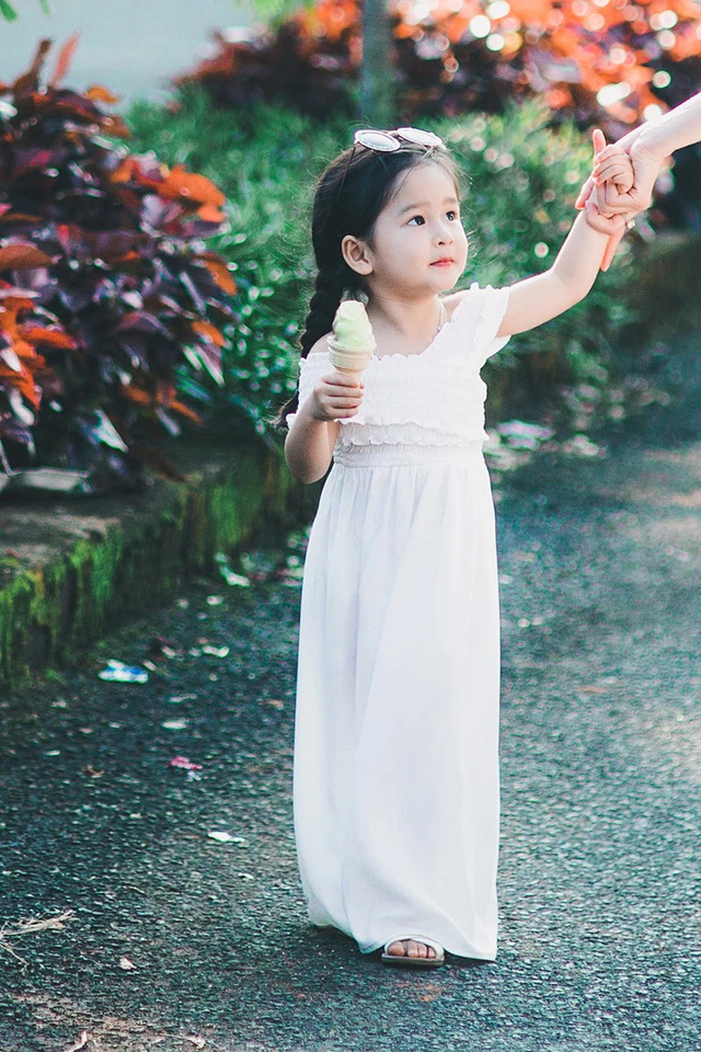 mua xuan am ap cua hai me con xinh dep dang yeu