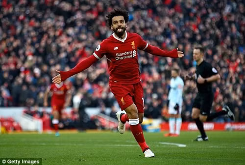 liverpool vuot qua mu sau chien thang dam truoc west ham