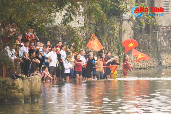 soi noi le hoi dua thuyen truyen thong phuong trung luong