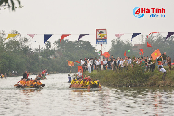 soi noi le hoi dua thuyen truyen thong phuong trung luong
