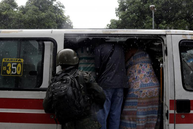 quan doi brazil that chat an ninh o rio de janeiro