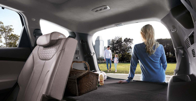 chi tiet hyundai santa fe the he moi truoc gio ra mat toan cau