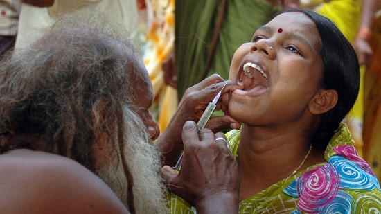 "Lang băm" làm lây nhiễm HIV cho hàng chục bệnh nhân ảnh 1 lang bam lam lay nhiem hiv cho hang chuc benh nhan