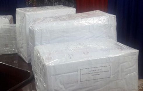 2 o to cho 288 banh heroin lao vao canh sat de thao chay