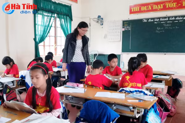 hao hung gio hoc dau nam moi