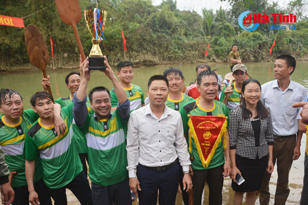 soi noi le hoi dua thuyen truyen thong phuong trung luong