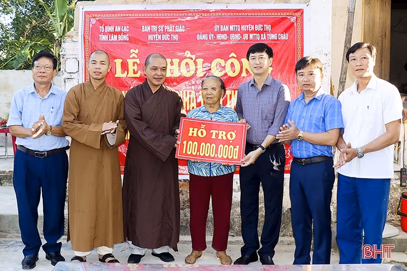 Khởi công xây nhà tình thương cho hộ hoàn cảnh khó khăn ở Đức Thọ