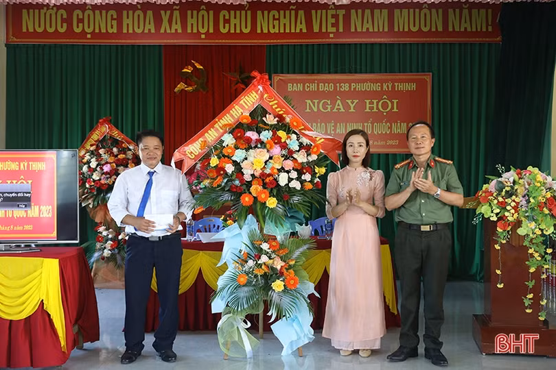 Tổ chức điểm “Ngày hội bảo vệ an ninh Tổ quốc” tại TX Kỳ Anh