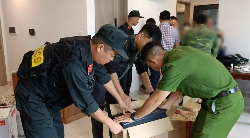 Gần 40 “nhân viên ngân hàng ảo” lừa đảo hàng chục tỷ đồng