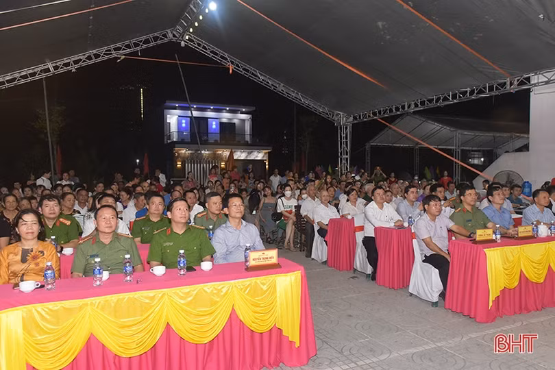 Thành phố Hà Tĩnh vui ngày hội toàn dân bảo vệ an ninh Tổ quốc