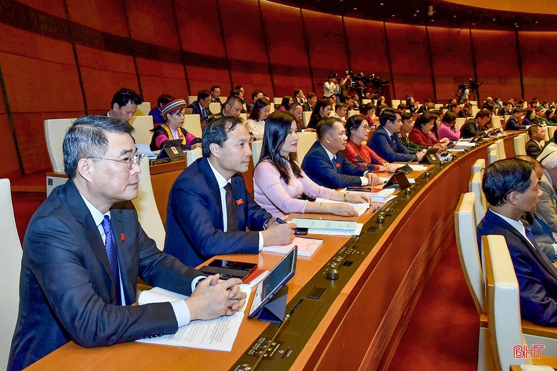 Tuần làm việc thứ 2: Quốc hội giám sát tối cao, thảo luận về KT-XH và 3 dự án luật