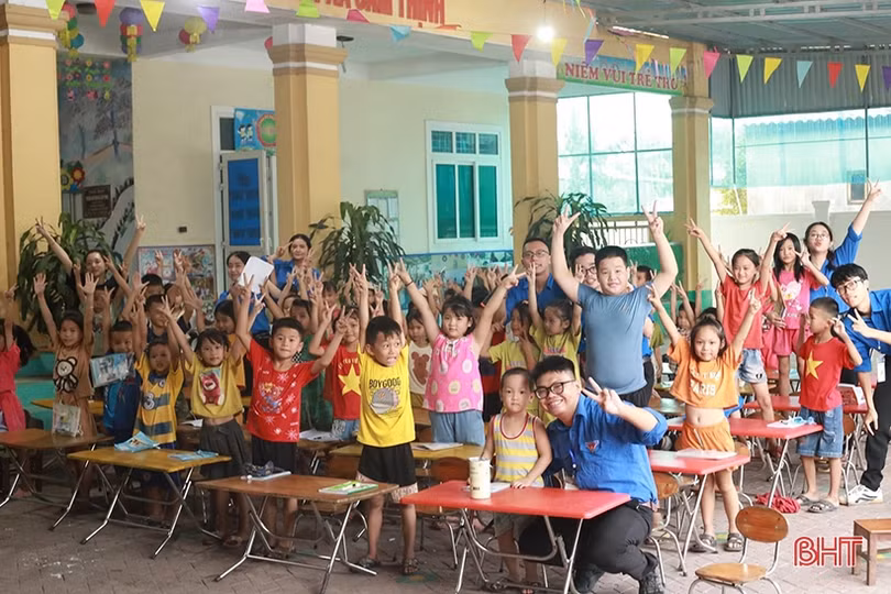 Sinh viên Hà Tĩnh kết nối tình đồng hương trên mọi nẻo đường Tổ quốc