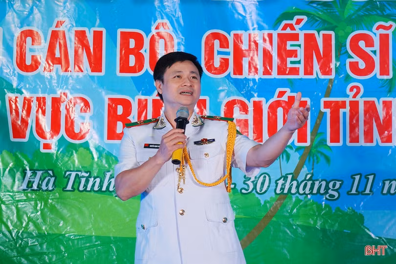 Đoàn Văn công BĐBP Việt Nam biểu diễn tại các địa bàn biên giới ở Hà Tĩnh