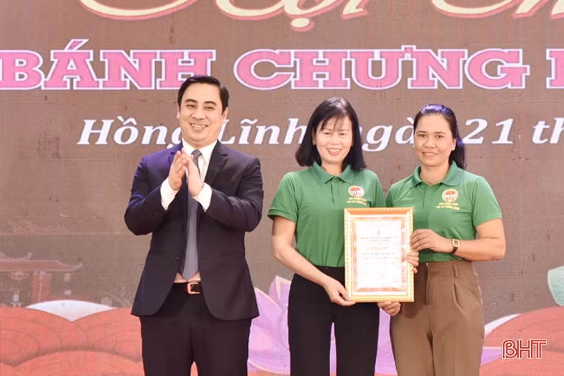 Khai mạc lễ hội đền Cả - Dinh đô Quan Hoàng Mười