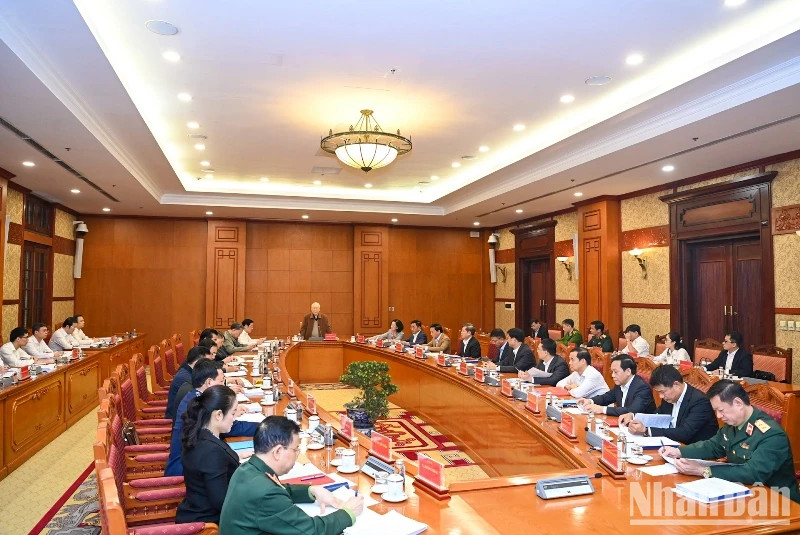 Quang cảnh cuộc họp tại Trụ sở Trung ương Đảng. (Ảnh: DUY LINH) Cho ý kiến về kết quả chỉ đạo xử lý một số vụ án đặc biệt nghiêm trọng