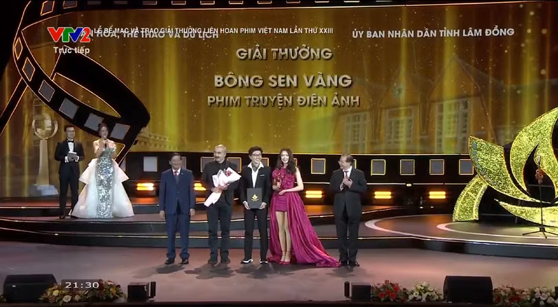 Giải Bông Sen 2023: Tro tàn rực rỡ lên ngôi, 