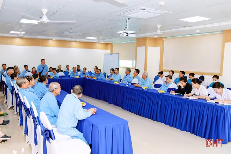 Người bệnh là trung tâm phục vụ của Bệnh viện Đa khoa TTH Hà Tĩnh