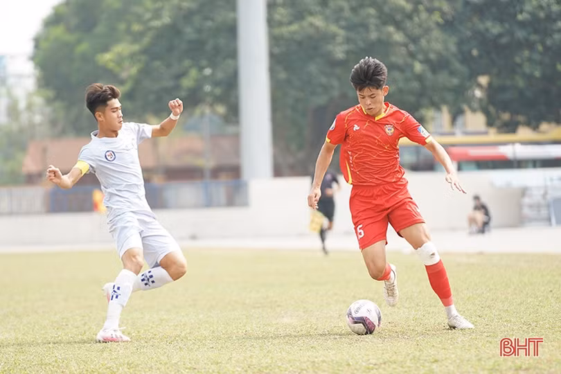 Dàn cầu thủ Hà Tĩnh có thể hình lý tưởng tham gia giải U19 quốc gia