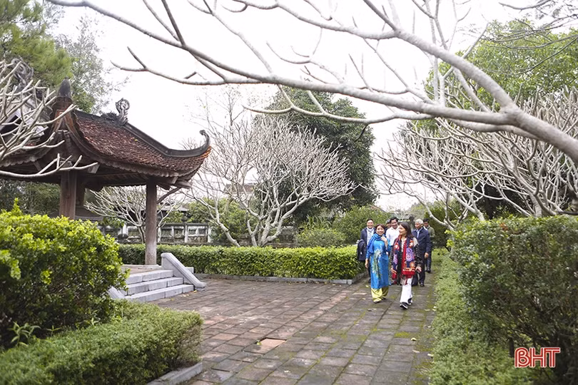 Nhiều hoạt động kỷ niệm 245 năm năm sinh danh nhân Nguyễn Công Trứ