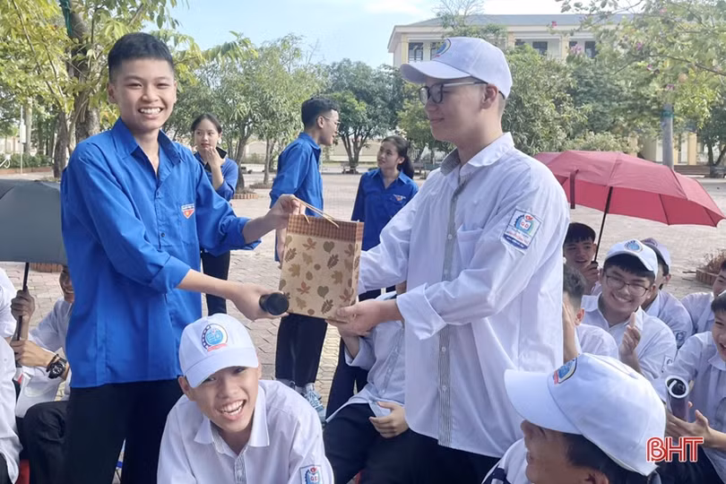 Đối thoại để tư vấn sức khỏe sinh sản vị thành niên