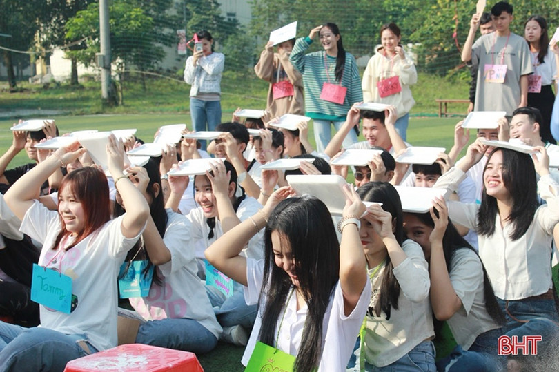 Lưu học sinh ở Hà Tĩnh tổ chức nhiều hoạt động mừng quốc khánh Lào