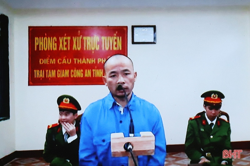 Thấy nhà dân không khóa cửa, lẻn vào trộm điện thoại