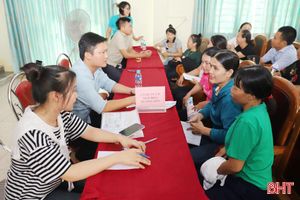 Hơn 300 lao động tham gia phiên giao dịch việc làm ở Hương Sơn