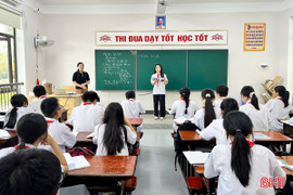 Nỗ lực giữ vững nền nếp học tập sau mưa bão