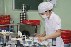 Lao động nữ phấn khởi trước chính sách tăng thời gian nghỉ thai sản