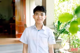 Nam sinh trường huyện thủ khoa đầu vào chuyên Toán