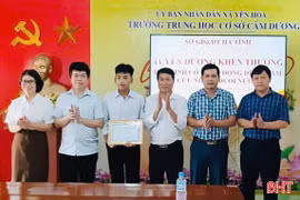 Nam sinh lớp 9 dũng cảm cứu người đuối nước khi tắm biển