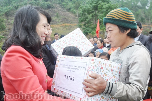 Ấm nghĩa đồng bào... ảnh 1