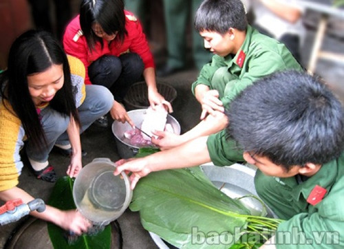 Đón xuân cùng lính đảo. Ảnh: Thanh Hoài Đón xuân cùng lính đảo. Ảnh: Thanh Hoài