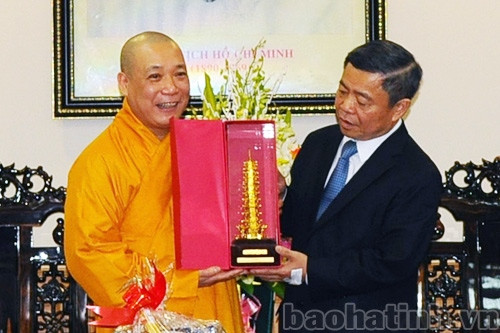 Ban Trị sự Phật giáo tỉnh chúc Tết Đảng bộ và nhân dân Hà Tĩnh ảnh 3