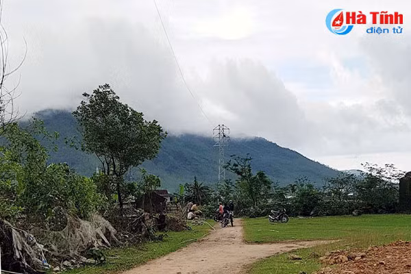 can tro thi cong luoi dien nguoi dan doi boi thuong la khong co co so