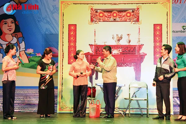 lan toa tinh yeu dan ca vi giam