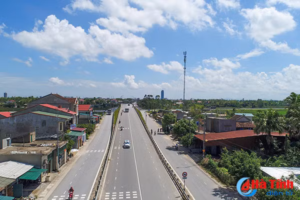 bay tren nhung cay cau dep xinh o thanh pho ha tinh