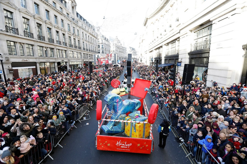 photo soi dong le dieu hanh giang sinh o london anh