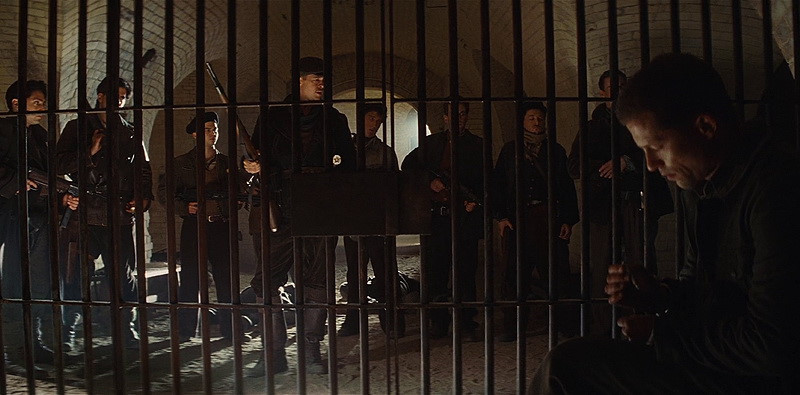 nhung biet doi ngau nhat tren man anh rong