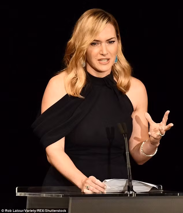 tu ly tri cho toi tinh cam jack cua titanic phai song