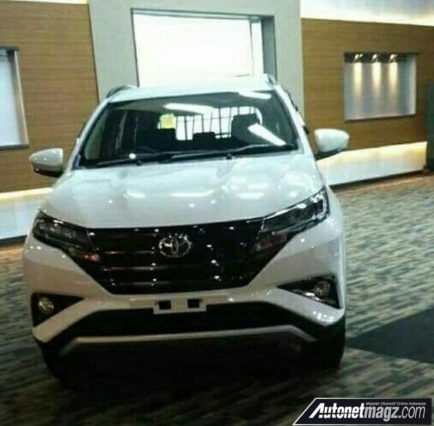 xe 7 cho toyota rush 2018 lo dien truoc ngay ra mat