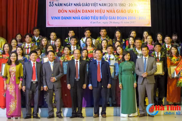 can loc vinh danh 35 nha giao tieu bieu