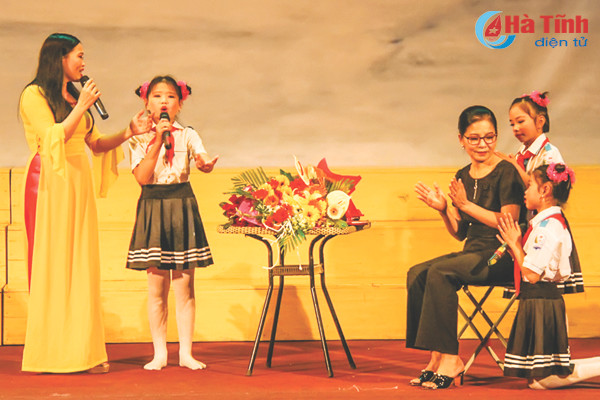 Vẻ đẹp của nghệ thuật không chuyên ở Hà Tĩnh ảnh 2 ve dep cua nghe thuat khong chuyen o ha tinh