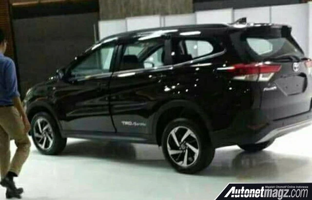 xe 7 cho toyota rush 2018 lo dien truoc ngay ra mat