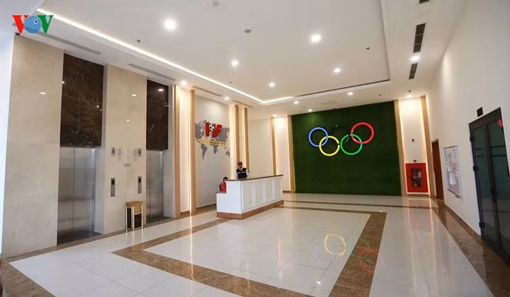 dot nhap hoc vien bong da pvf hoanh trang cua tan giam doc ryan giggs