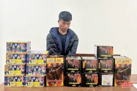 Liên tiếp khởi tố 2 đối tượng tàng trữ hơn 3,5 yến pháo lậu