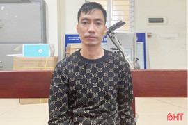 Dùng kéo đâm cha đẻ vì không cho mượn sổ đỏ