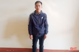 Khởi tố 2 công nhân xây dựng rủ nhau trộm cốp pha