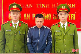 Bắt giam đối tượng đập phá quán karaoke