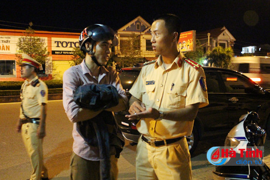 cong an tp ha tinh xu ly 29 truong hop vi pham nd 46